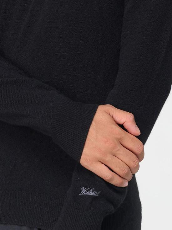 25FW 울리치 스웨터 CFWOKN0278MRUF0469 100 Black - WOOLRICH