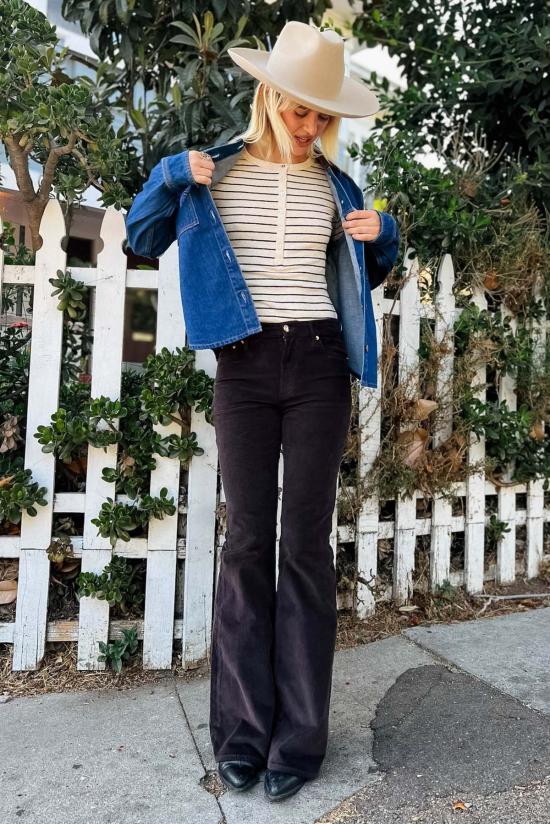  피스톨라 데님 팬츠 킨슬리 미드 라이즈 울트라 플레어 진 모카 - PISTOLA