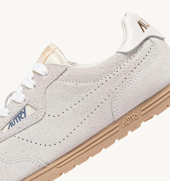 25SS 오트리 스니커즈 WSLMPB01 Beige - AUTRY