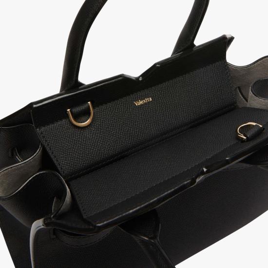 25FW 발렉스트라 토트백 WBMI0006010LOC99NN Black - VALEXTRA