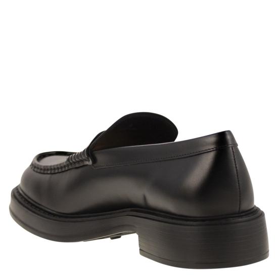 25FW 토즈 로퍼 XXM61K0AI40LYG BLACK - TODS