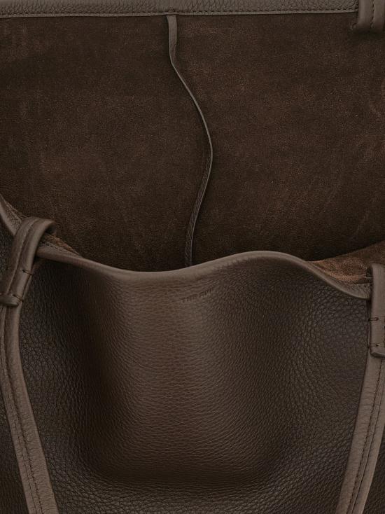 26FW 더로우 토트백 W1201ML129DEOS Brown - THE ROW