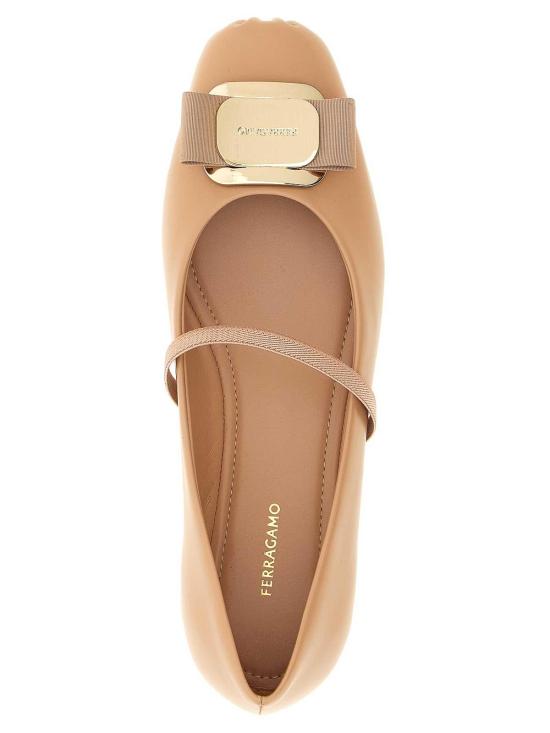  살바토레 페라가모 플랫 슈즈 785210AMARETTI Nude Neutrals - SALVATORE FERRAGAMO