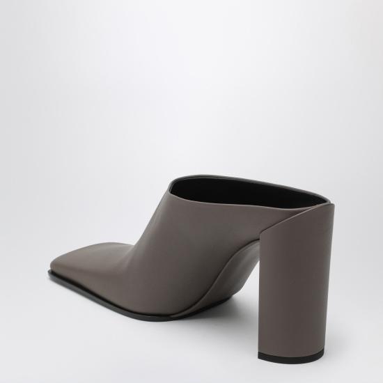 25FW 알라이아 힐/펌프스 AA3M2006I049LE Brown - ALAIA