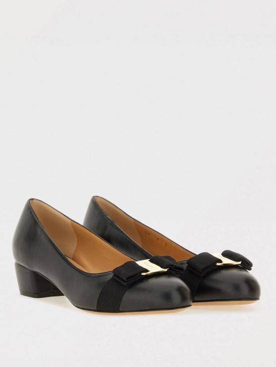 25FW 살바토레 페라가모 힐/펌프스 775750 01I745 003 Black - SALVATORE FERRAGAMO