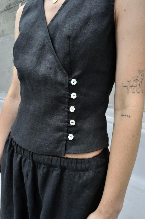  코코볼로 민소매 티셔츠 샤일로 - COCOBOLO