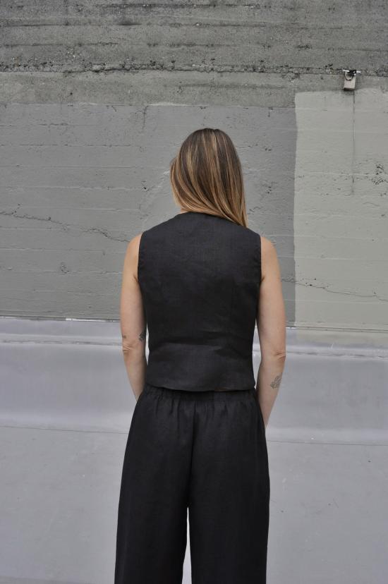  코코볼로 민소매 티셔츠 샤일로 - COCOBOLO