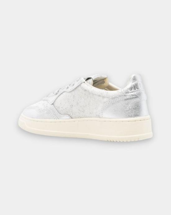 25FW 오트리 메달리스트 로우 스니커즈 AULW FM01 WHT SILVER - AUTRY