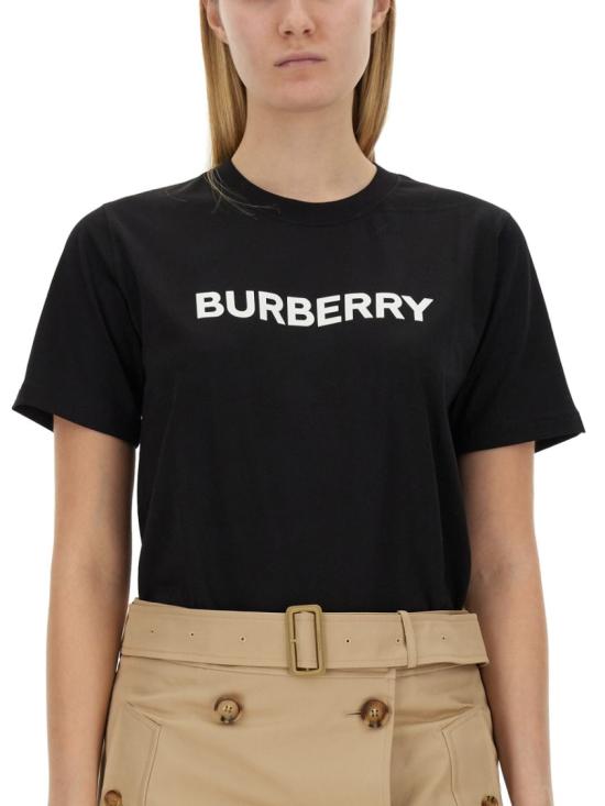  버버리 로고 코튼 티셔츠 8080324 A1189 Black - BURBERRY
