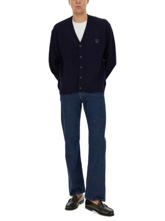  메종키츠네 볼드 폭스 헤드 패치 컴포트 립드 가디건 NM00501KT1093 P476 Blue - MAISON KITSUNE