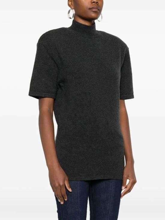 25FW 자크뮈스 터틀넥 25HSWW00629 AK00282 970 DARK GREY - JACQUEMUS