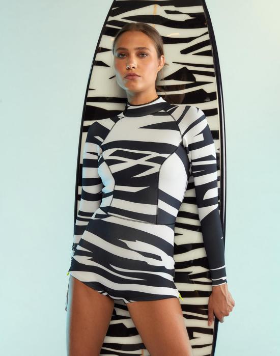  신시아 로리 원피스 수영복 상어 방지 잠수복