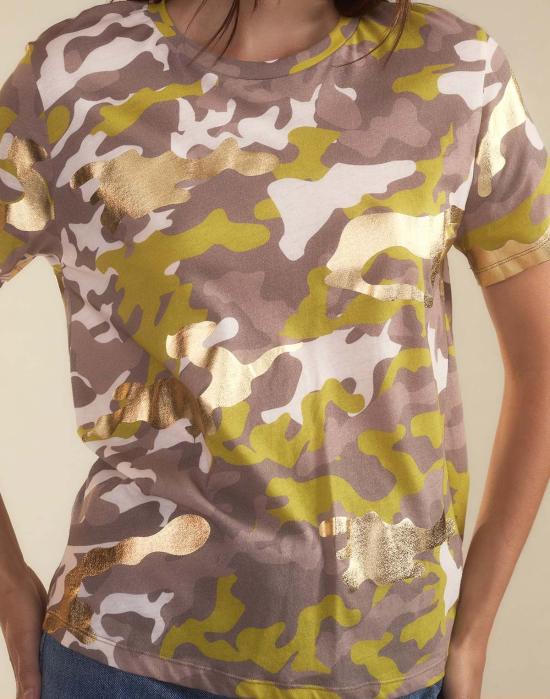  신시아 로리 반팔 티셔츠 신시아 로울리 인 플레인 사이트 티 카모 - CYNTHIA ROWLEY