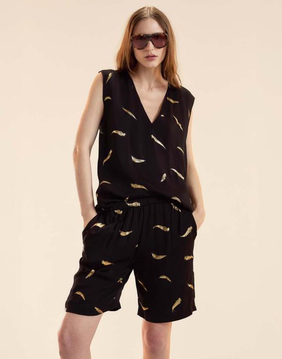  신시아 로리 숏팬츠 신시아 로울리 라이트 애즈 어 페더 반바지 블랙 - CYNTHIA ROWLEY