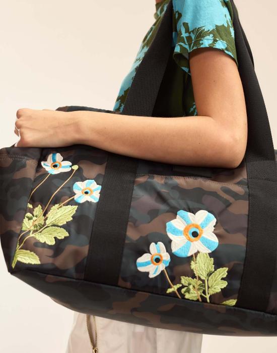  신시아 로리 캐리어 신시아 로울리 X 웰링턴 주립 위켄더 - CYNTHIA ROWLEY