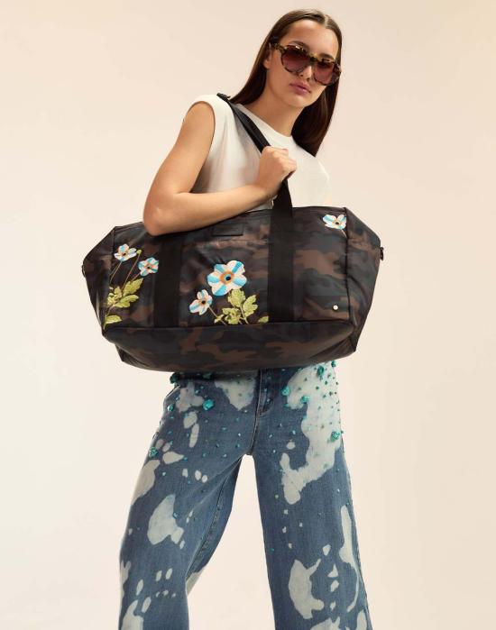  신시아 로리 캐리어 신시아 로울리 X 웰링턴 주립 위켄더 - CYNTHIA ROWLEY