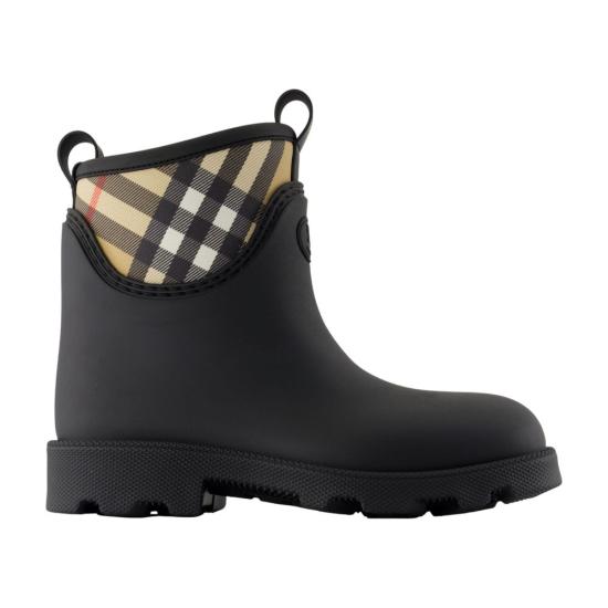 26FW 버버리 마쉬 스탬프 로우 부츠 8111712 A1189 black