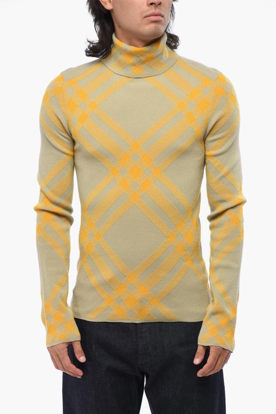 버버리 터틀넥 8077465 Beige Giallo