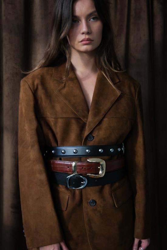  던스트 무스탕 스웨이드 테일러드 하프 재킷 카멜 - DUNST