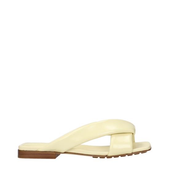 26SS 보테가베네타 뮬/슬리퍼 827569V3H907138