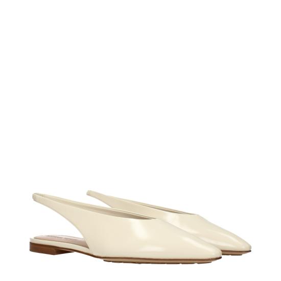 26SS 보테가베네타 샌들 827702V3H909031 - BOTTEGA VENETA