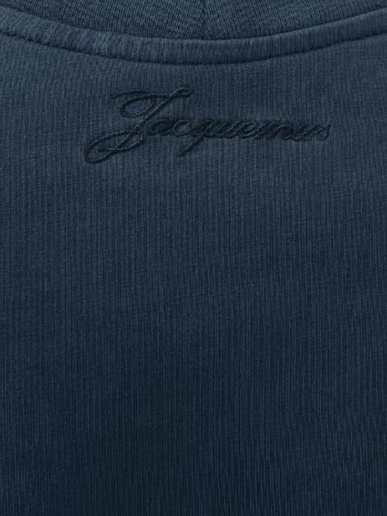 25FW 자크뮈스 반팔 티셔츠 TSW00549AJ00068 390 Blue - JACQUEMUS