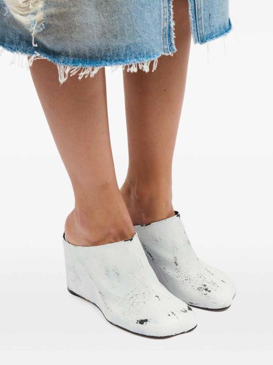  MM6 메종마르지엘라 어시메트릭 토 레더 뮬 S66WX0066P8306H5515 White - MM6 MAISON MARGIELA