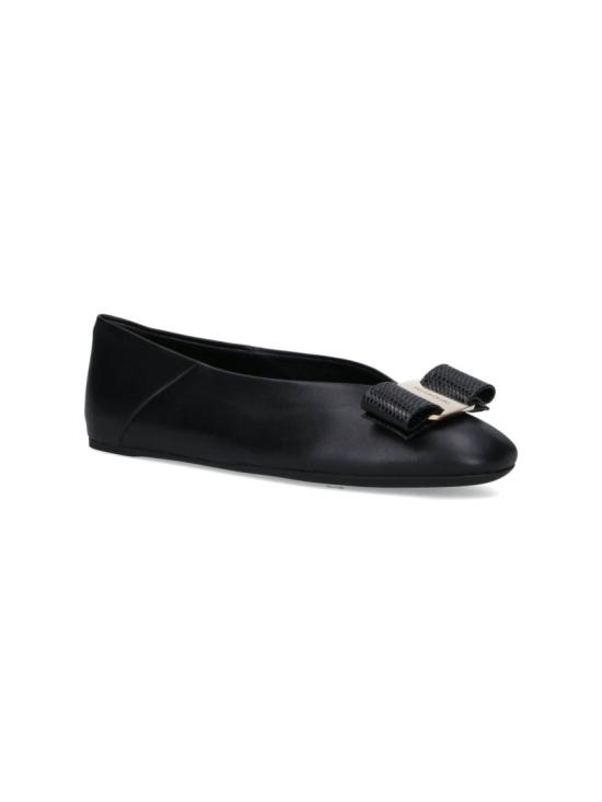 25FW 살바토레 페라가모 플랫 슈즈 782883001 Black - SALVATORE FERRAGAMO