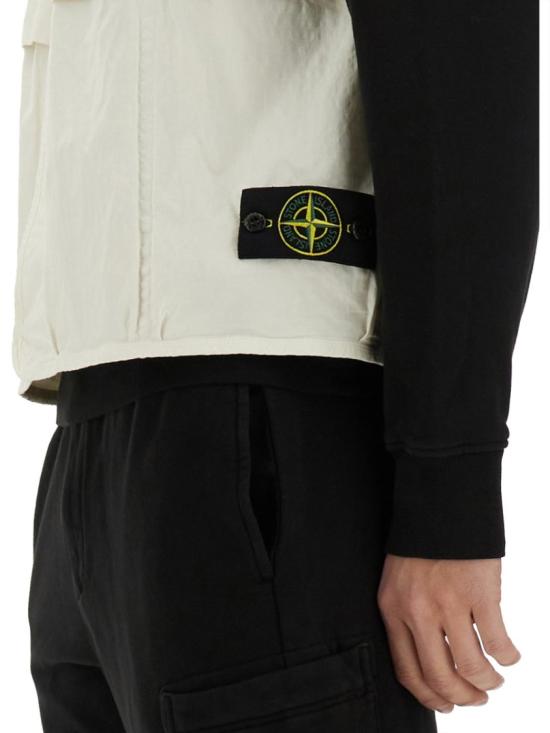  스톤 아일랜드 밀 스펙 스트레치 립스탑 TC 베스트 G100010 S0063V0093 Black - STONE ISLAND