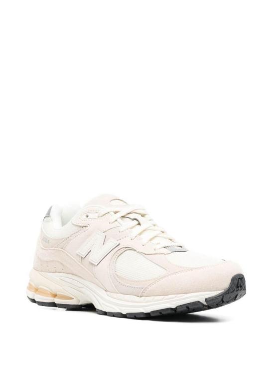 25FW 뉴발란스 2002R 스니커즈 M2002RCCSAND Beige - NEW BALANCE