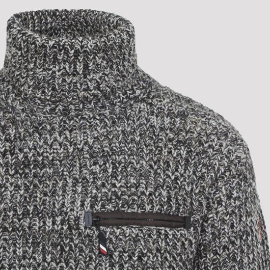 25FW 몽클레어 터틀넥 K20979F00001 M1241 Brown - MONCLER