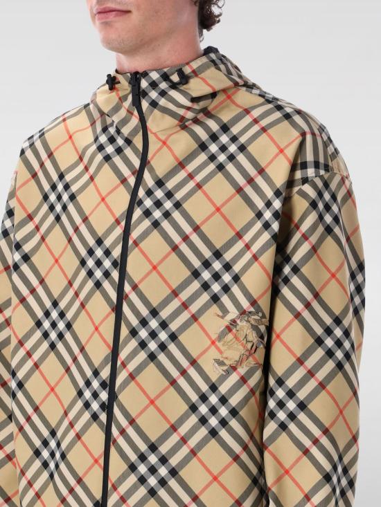 25FW 버버리 리버시블 체크 트래퍼드 자켓 8104102 Sand - BURBERRY