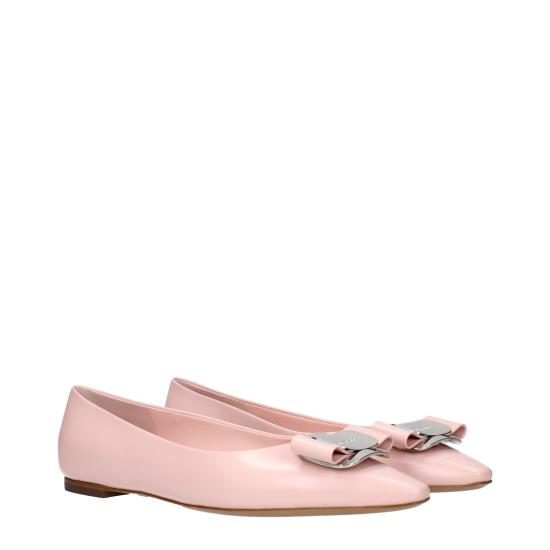 25SS 살바토레 페라가모 플랫 슈즈 ZEA0768696 - SALVATORE FERRAGAMO