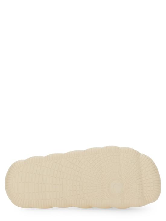 25SS 몽클레어 릴로 퀼티드 에바 슬라이드 4C00050 M2559034 WHITE - MONCLER