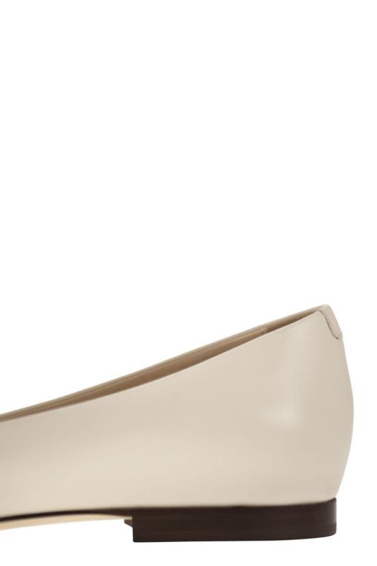  토즈 플랫 슈즈 XXW94K0IB70OONC016 Beige - TODS