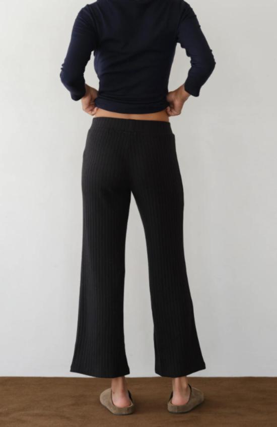  도니 스트레이트 팬츠 . 스웨터 립 킥 플레어 팬츠 - DONNI.