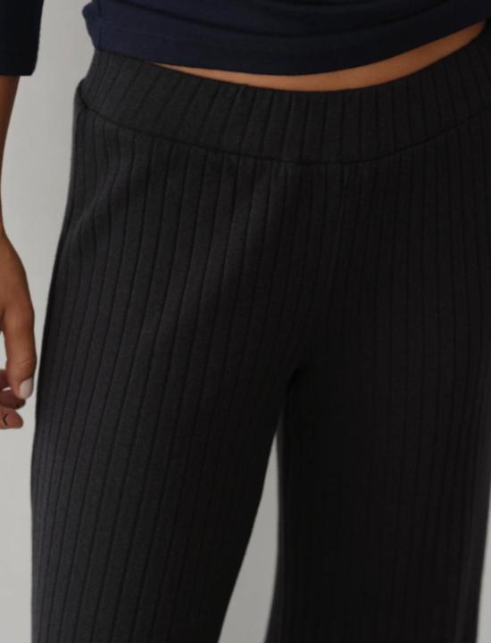  도니 스트레이트 팬츠 . 스웨터 립 킥 플레어 팬츠 - DONNI.