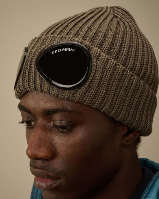  씨피 컴퍼니 비니 C.P. 컴퍼니 엑스트라파인 메리노 울 고글 비니 - C.P. COMPANY