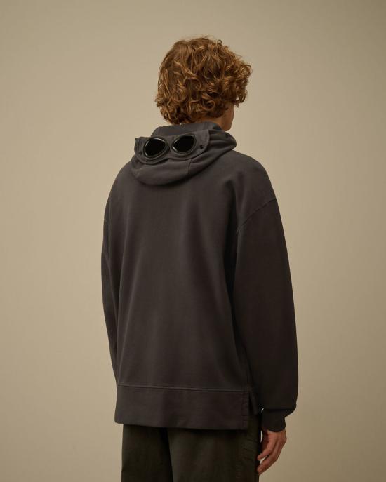  씨피 컴퍼니 긴팔 티셔츠 C.P. 컴퍼니 브러싱 및 에머라이즈드 대각선 플리스 박시 고글 스웨트셔츠 - C.P. COMPANY