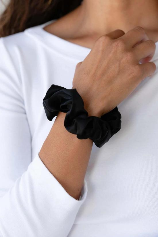  도니 헤어 액세서리 실크 스크런치