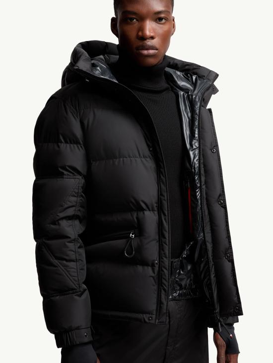 25FW 몽클레어 숏패딩 K20971A00023595JN 999 Black - MONCLER