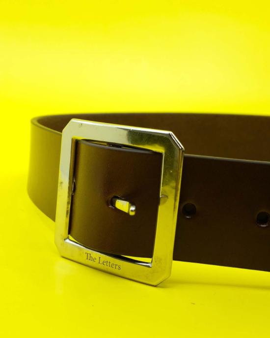  더 레터스 가죽 벨트 레터스 카우하이드 가리슨 버클  초콜릿 - THE LETTERS