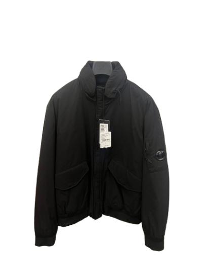 25FW 씨피 컴퍼니 프로텍 후드 봄버 패딩 자켓 19CMOW007A110264A999 BLACK DOM