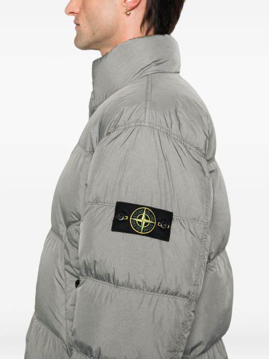 25FW 스톤 아일랜드 크링클 랩스 NY 리사이클 나일론 다운 자켓 K2S154100010S0A23V006B CEMENT DOM - STONE ISLAND