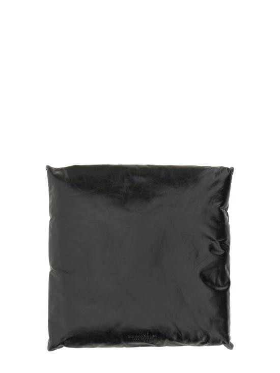 26FW 보테가베네타 필로우 파우치 716839 V2FN01019 BLACK