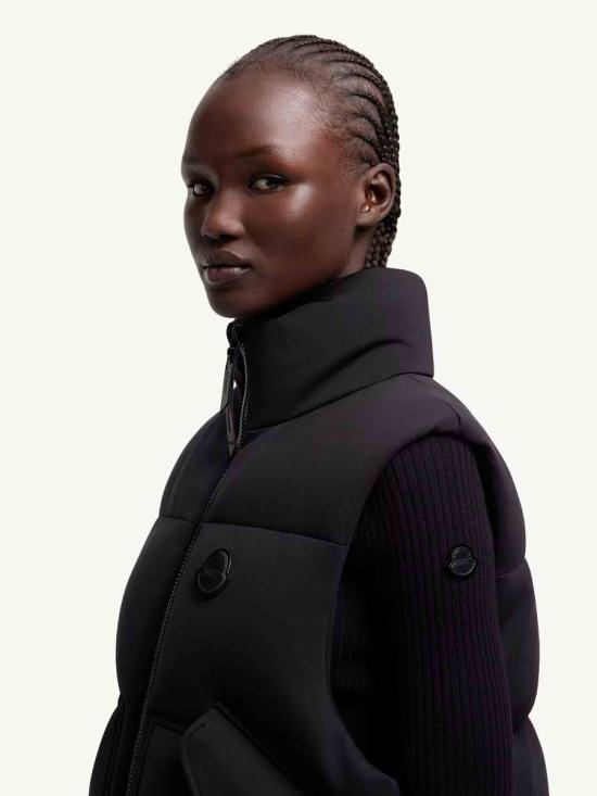 25FW 몽클레어 몽클레어 x EE72 바이 에드워드 에니풀 오티스 다운 베스트 K24031A00003M6515 999 Black - MONCLER