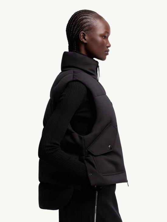 25FW 몽클레어 몽클레어 x EE72 바이 에드워드 에니풀 오티스 다운 베스트 K24031A00003M6515 999 Black - MONCLER