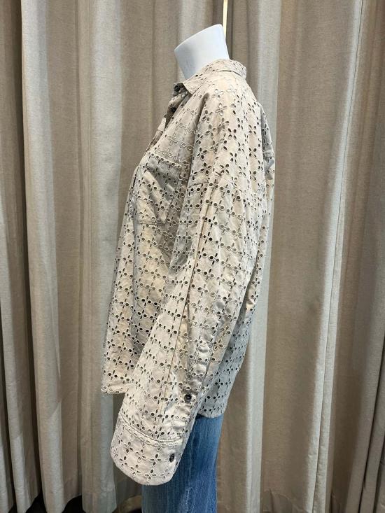  나인인더모닝 셔츠 나인 인 더 모닝 아만다 퍼포레이티드 버튼 다운  베이지 - NINE IN THE MORNING