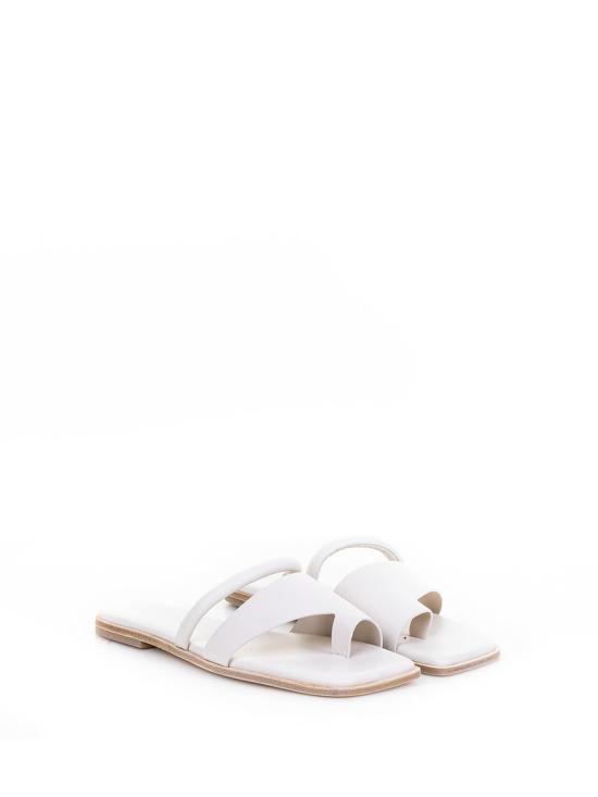 25SS 빅마티 샌들 3766LOGIC112 Cream - VIC MATIE