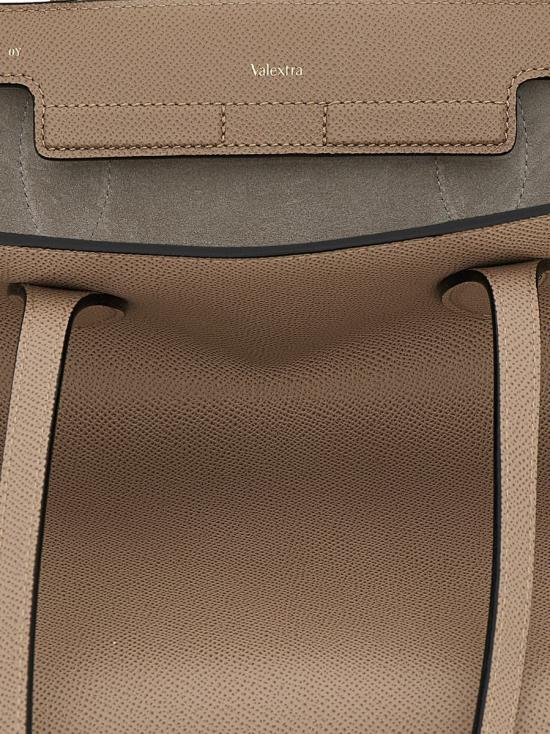  발렉스트라 토트백 WBVV0031010LOC99MSA Beige - VALEXTRA